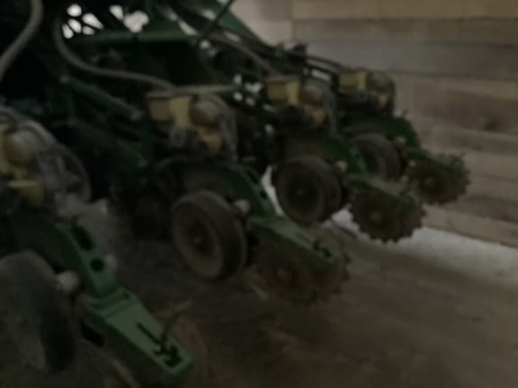 Image of John Deere 1790 equipment image 4