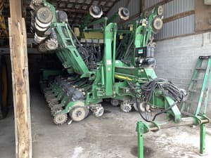 2010 John Deere 1790 Image
