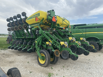 Main image John Deere 1790