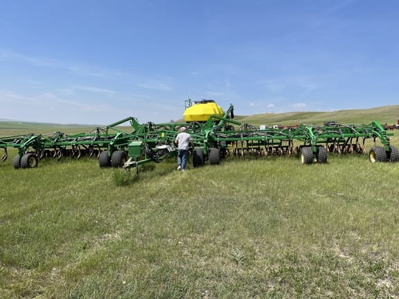 2010 John Deere 1830 Equipment Image0