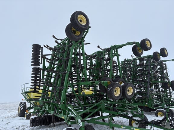2010 John Deere 1830 Equipment Image0