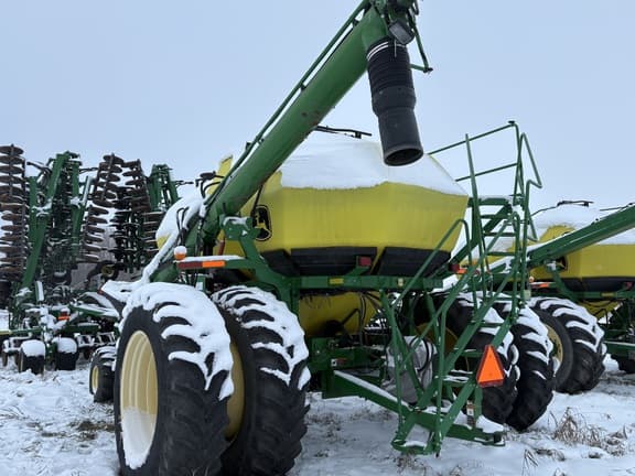 Image of John Deere 1835 equipment image 2