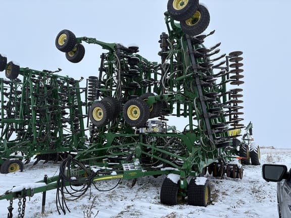 Image of John Deere 1835 Primary image