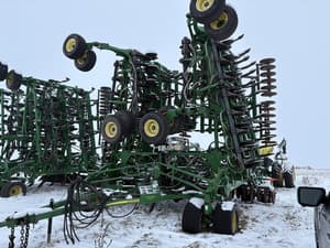 2010 John Deere 1835 Image