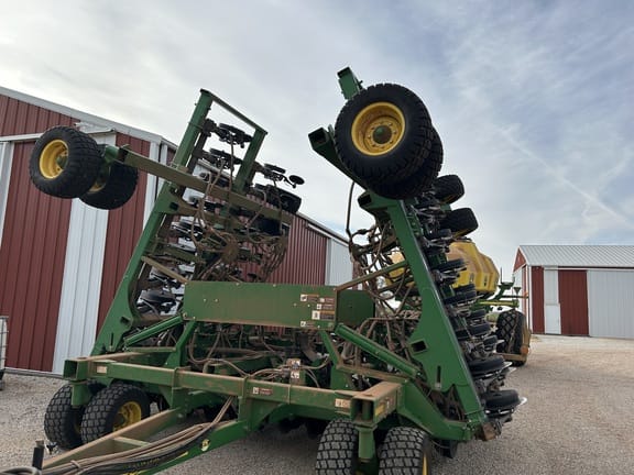 2010 John Deere 1890 Equipment Image0