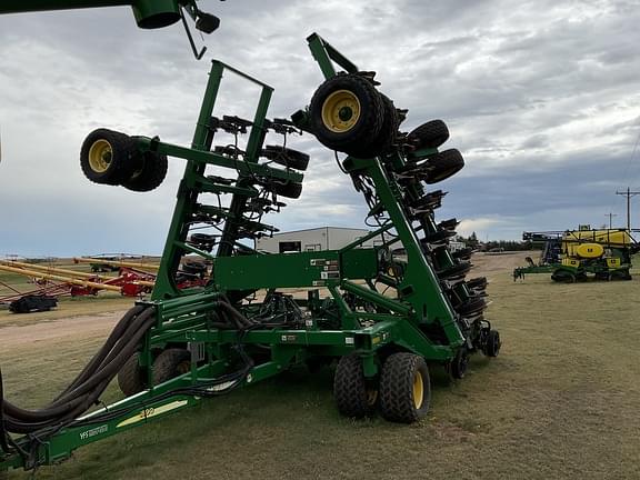 Image of John Deere 1890 equipment image 2