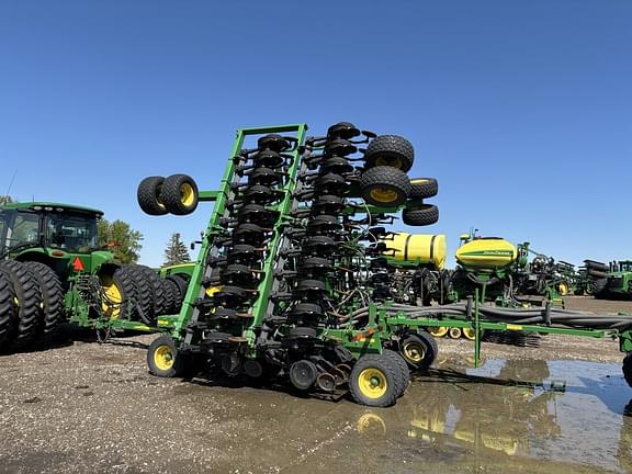 Image of John Deere 1890 equipment image 1