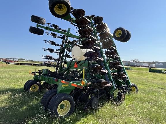 Image of John Deere 1890 equipment image 2