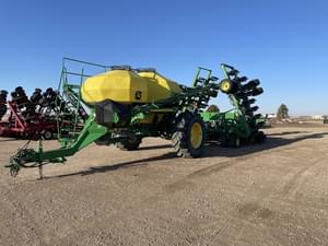2010 John Deere 1890 Image