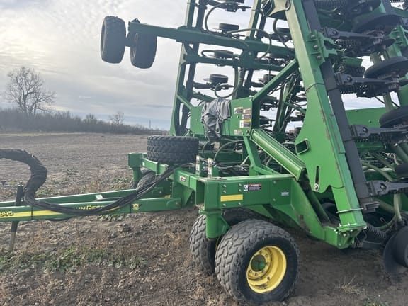 2010 John Deere 1895 Equipment Image0