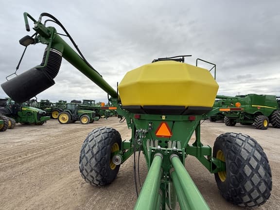 Image of John Deere 1910 equipment image 3