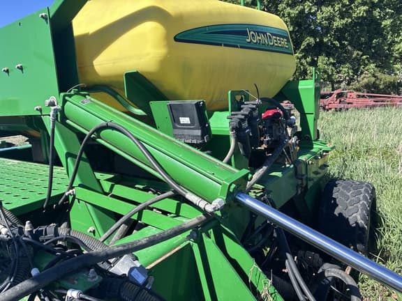 Image of John Deere 1990 equipment image 3