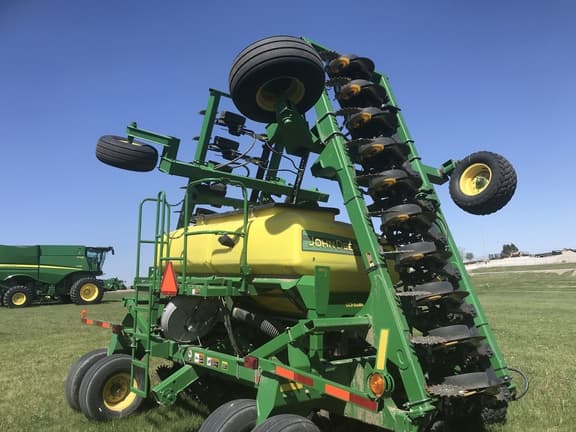 Image of John Deere 1990 equipment image 2