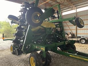 Main image John Deere 1990 3