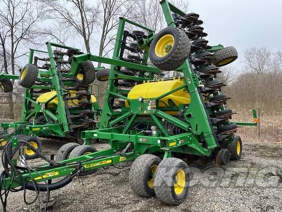 Image of John Deere 1990 equipment image 1