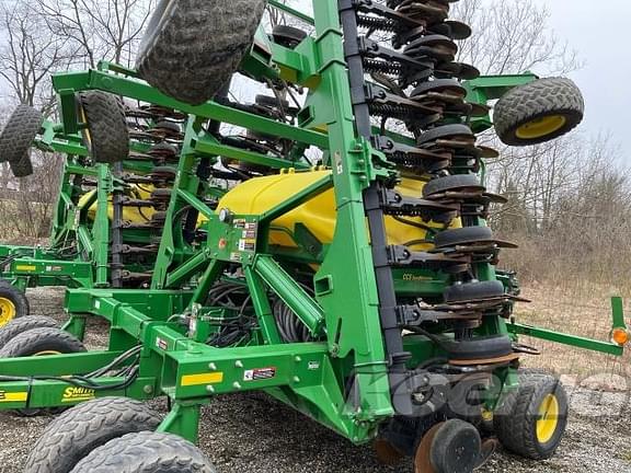 Image of John Deere 1990 equipment image 3