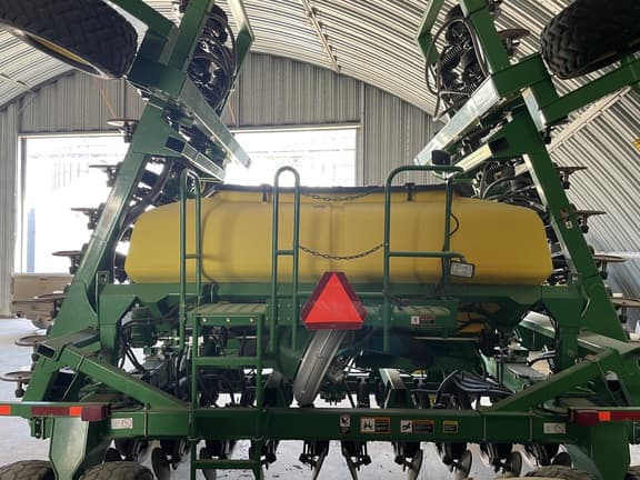 Image of John Deere 1990 equipment image 4