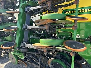 Main image John Deere 1990 24