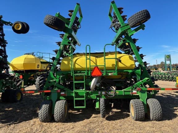 Image of John Deere 1990 equipment image 4