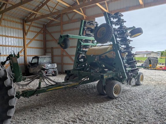 2010 John Deere 1990 Equipment Image0