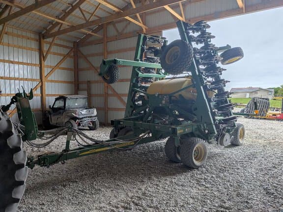 Image of John Deere 1990 Primary image