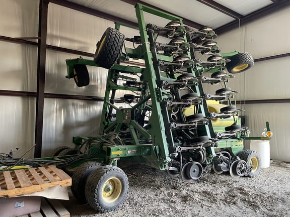 2010 John Deere 1990 Equipment Image0