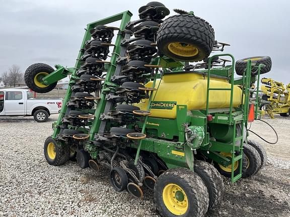 Image of John Deere 1990 equipment image 4