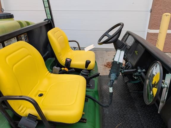 Image of John Deere 2020A equipment image 4