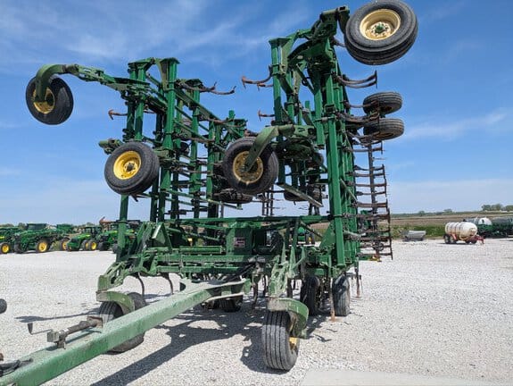 2010 John Deere 2210 Equipment Image0