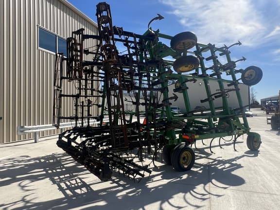 Image of John Deere 2210 equipment image 3