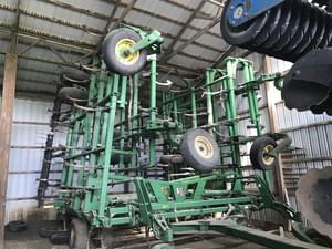 2010 John Deere 2210 Image