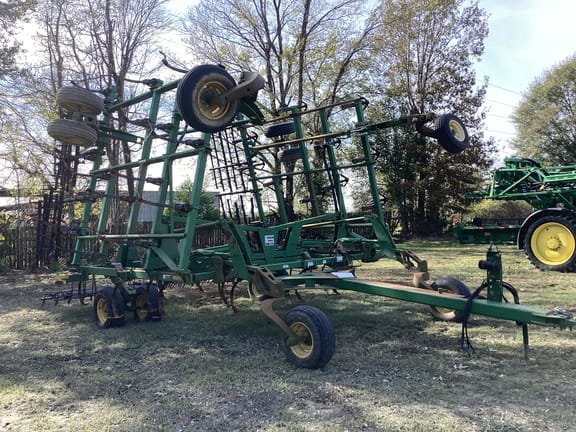 Main image John Deere 2210