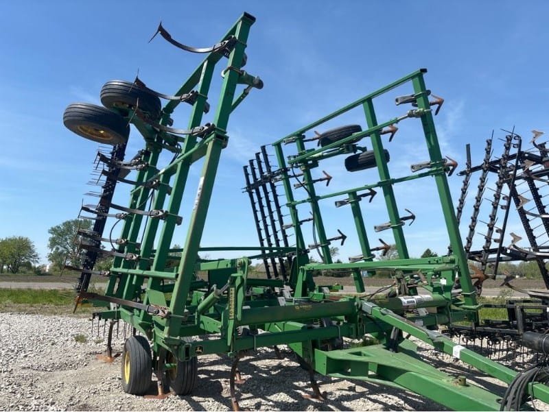 2010 John Deere 2210 Equipment Image0