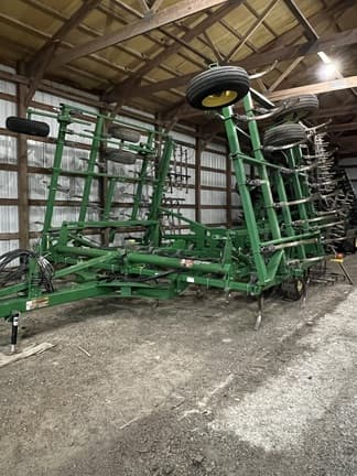 Main image John Deere 2210