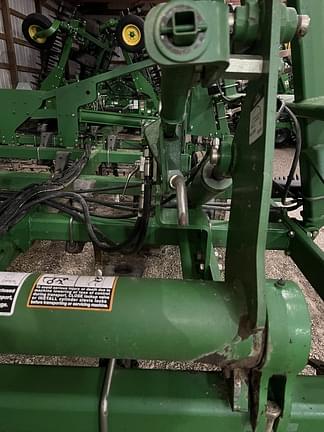 Image of John Deere 2210 equipment image 1