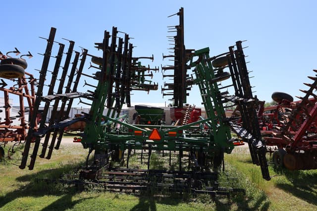 Image of John Deere 2210 equipment image 4