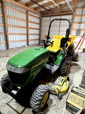 2010 John Deere 2305 Image