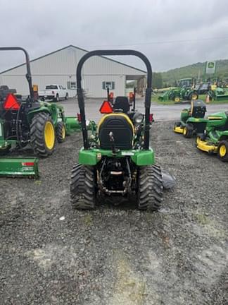 Image of John Deere 2305 equipment image 4