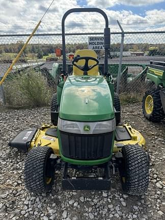 Image of John Deere 2305 equipment image 3