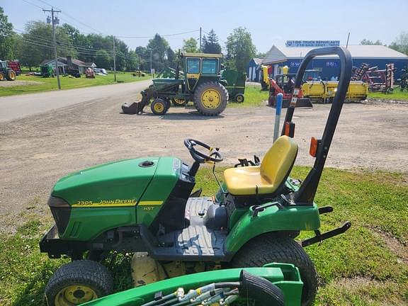 Image of John Deere 2305 equipment image 2