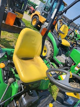Image of John Deere 2305 equipment image 4