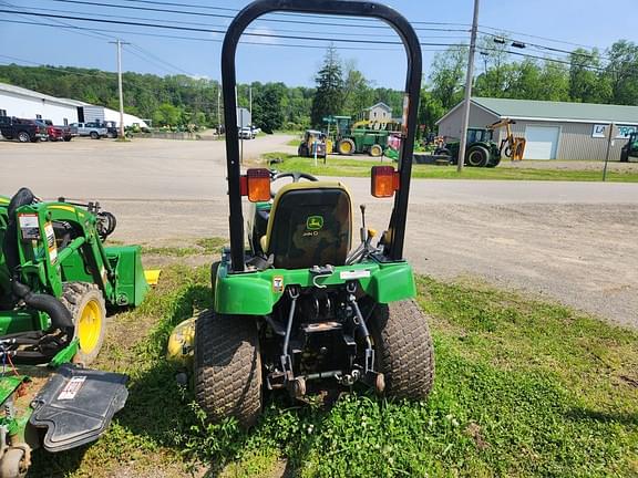 Image of John Deere 2305 equipment image 1