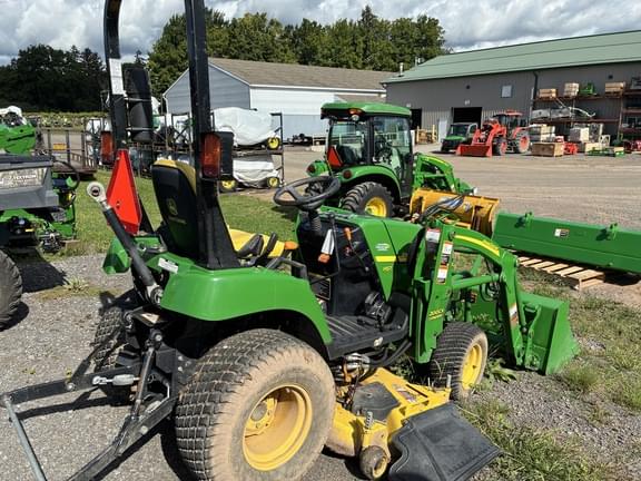 Image of John Deere 2305 Image 1