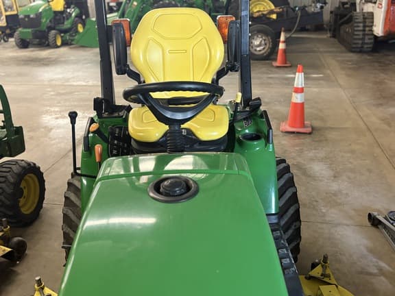 Image of John Deere 2305 Image 1