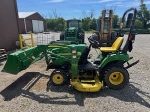 2010 John Deere 2305 Image