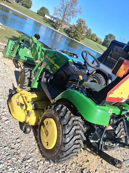 Image of John Deere 2305 equipment image 3