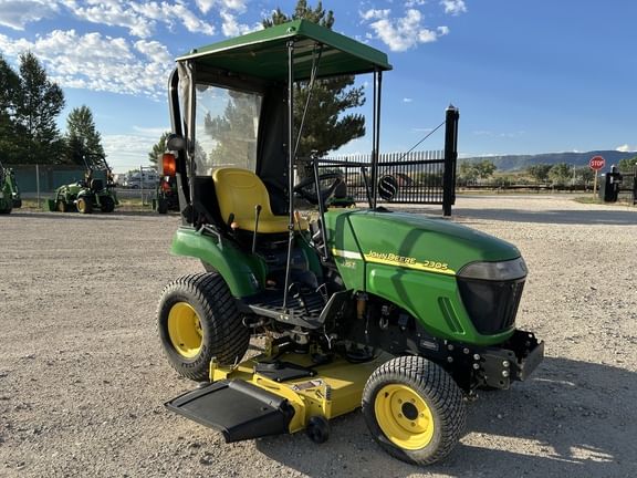 2010 John Deere 2305 Equipment Image0