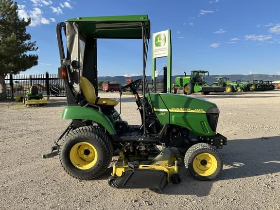 Image of John Deere 2305 equipment image 1