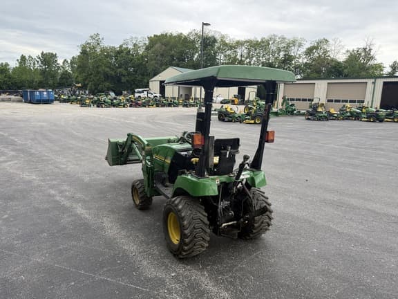 Image of John Deere 2305 equipment image 3