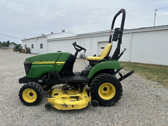 Image of John Deere 2305 equipment image 1